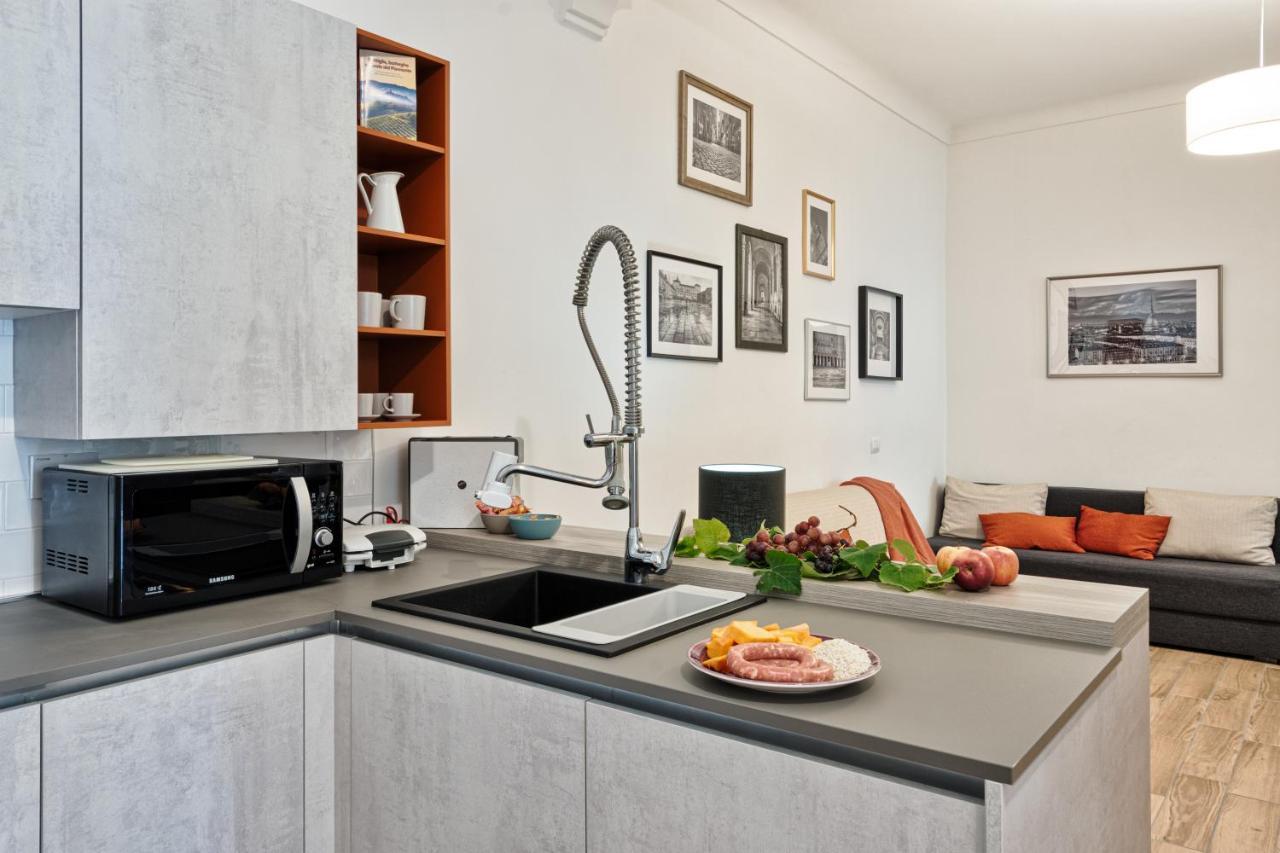 Casa Lena By Apartments To Art Turin Ngoại thất bức ảnh